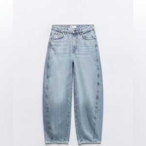 Zara TRF mid-rise tapered jean
Size 27